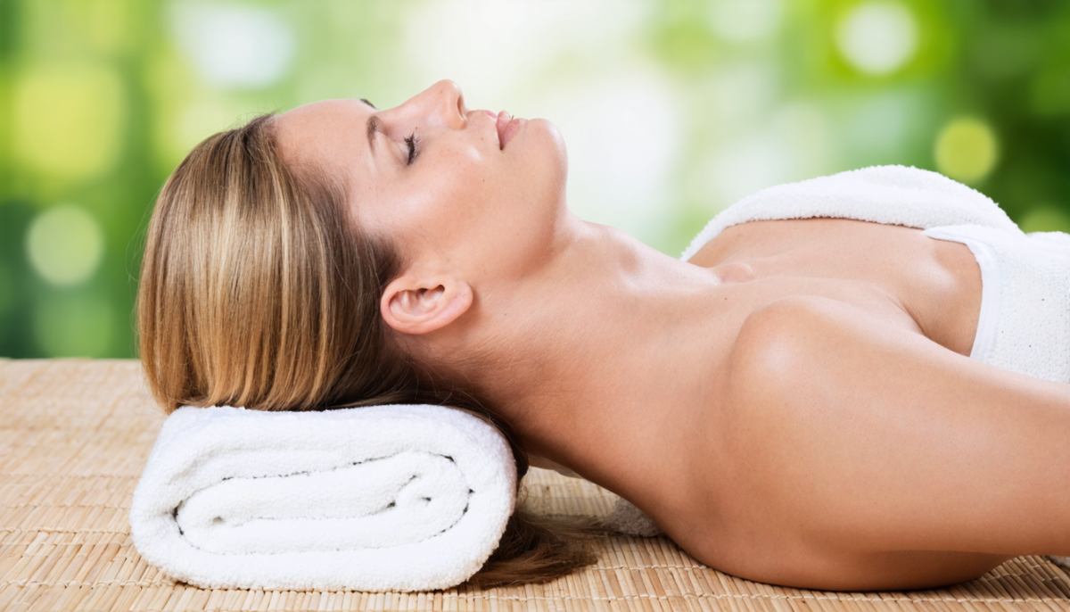 découvrez le health lounge, un espace dédié à votre bien-être où vous apprendrez à booster votre santé naturellement grâce à des conseils et pratiques bien-être innovants.